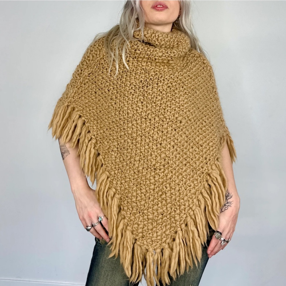 NODA International | Women’s 100% Wool Fringe Knit Poncho in Camel | S/XS